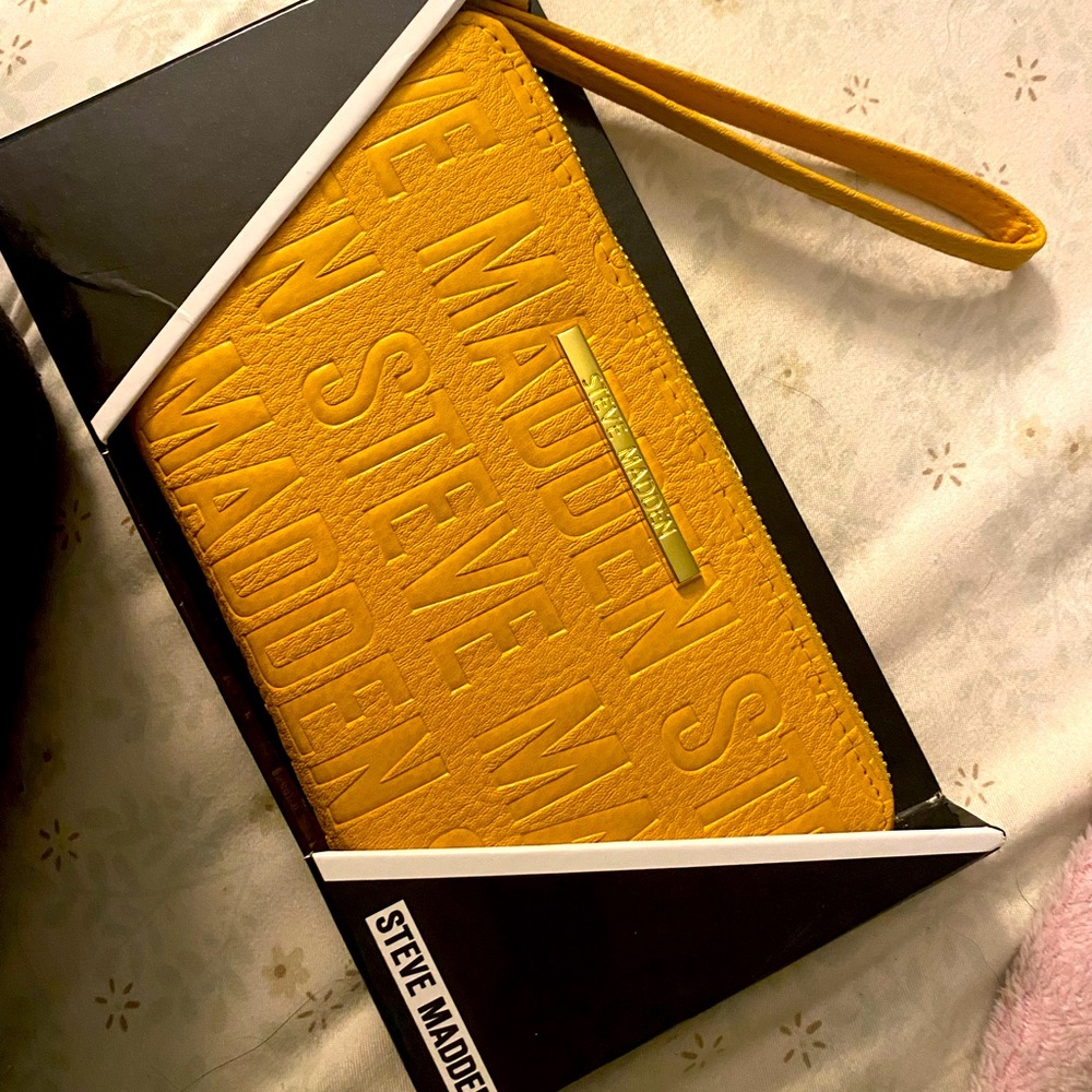 Steve Madden big wallet